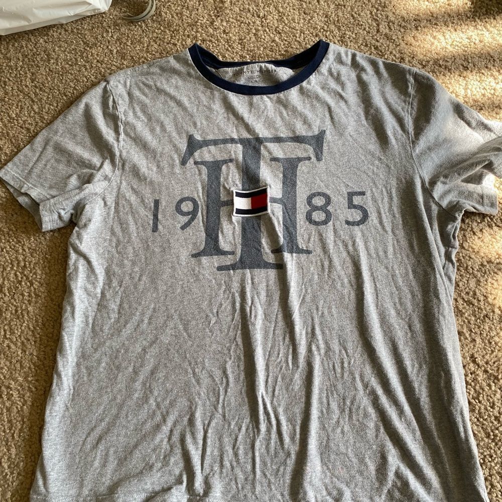 Mens Gray Tommy Hilfiger Tshirt